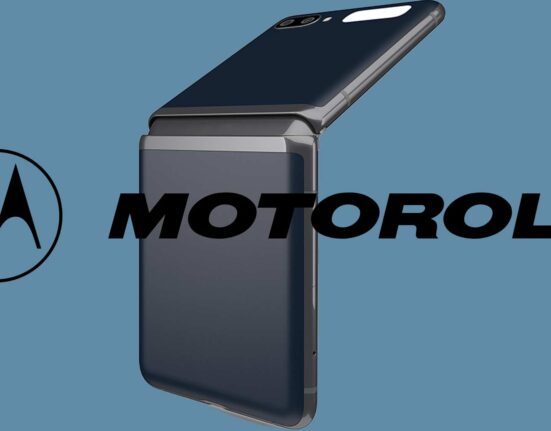 Conheça o smartphone flexível da Motorola
